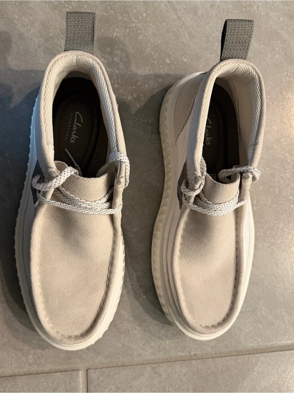Clarks lightweight chukka